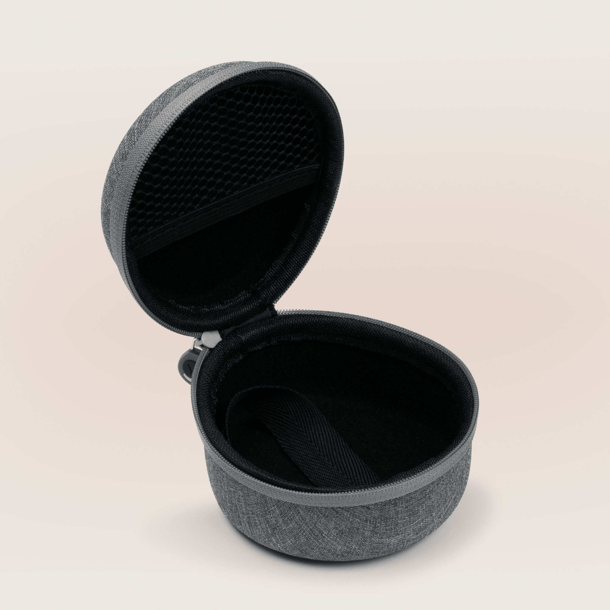 Hushh® White Noise Machine + Travel Case Bundle - Heartstrong Sleep