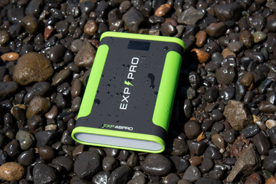 Infographic showing durable water-resistant and rugged housing of EXP48PRO APEX battery