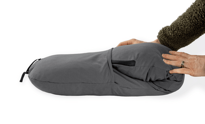 Visual guide illustrating transition from compact travel pack to full-size HEST Pro pillow