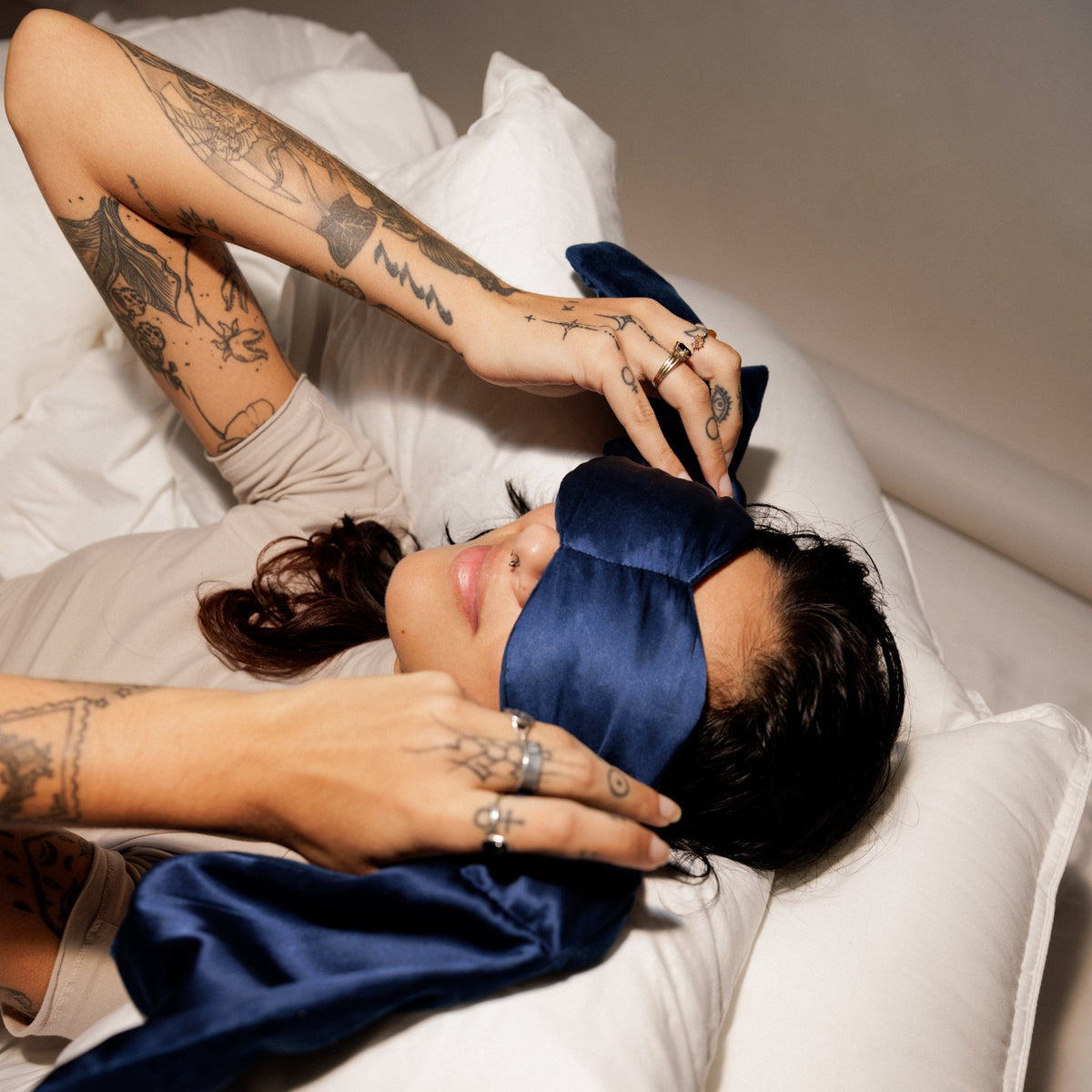 Nodpod : SILK Sleep Mask - Soothing