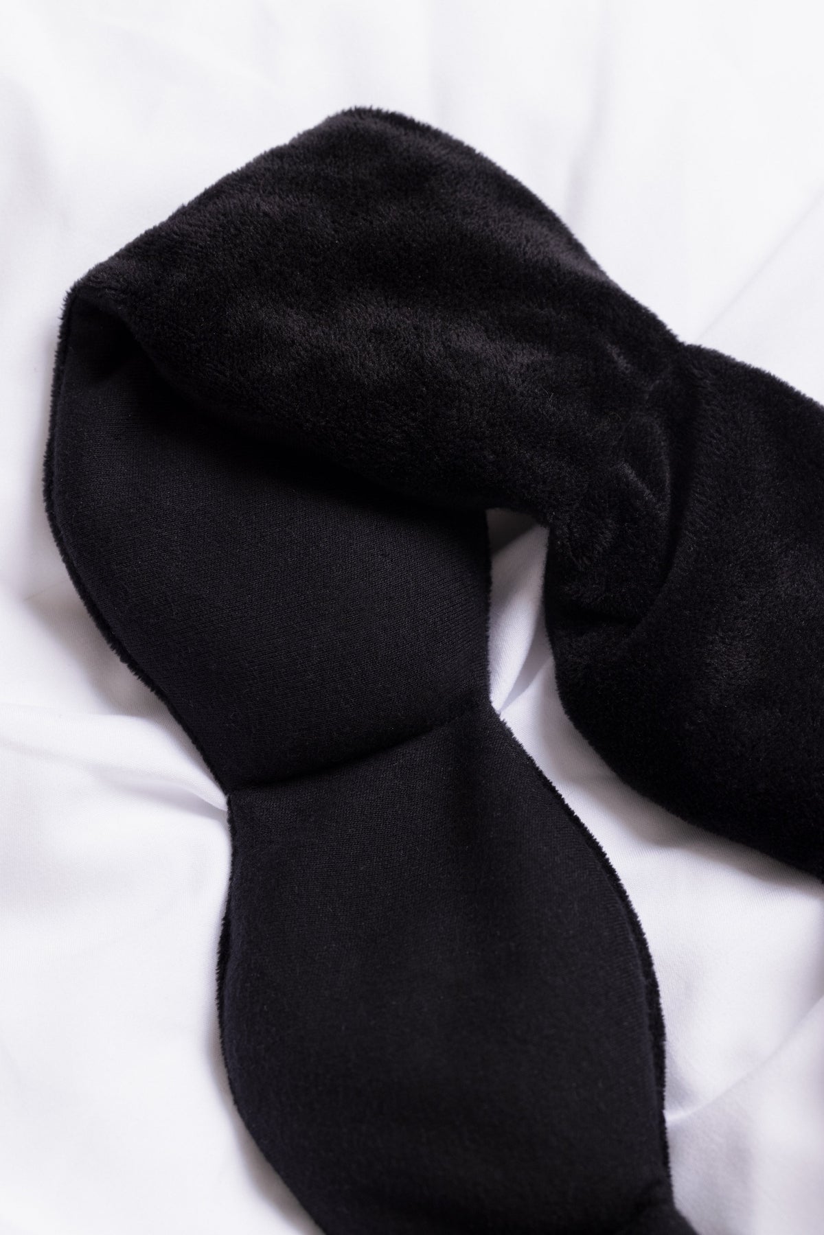 Nodpod weighted sleep mask in Black Onyx