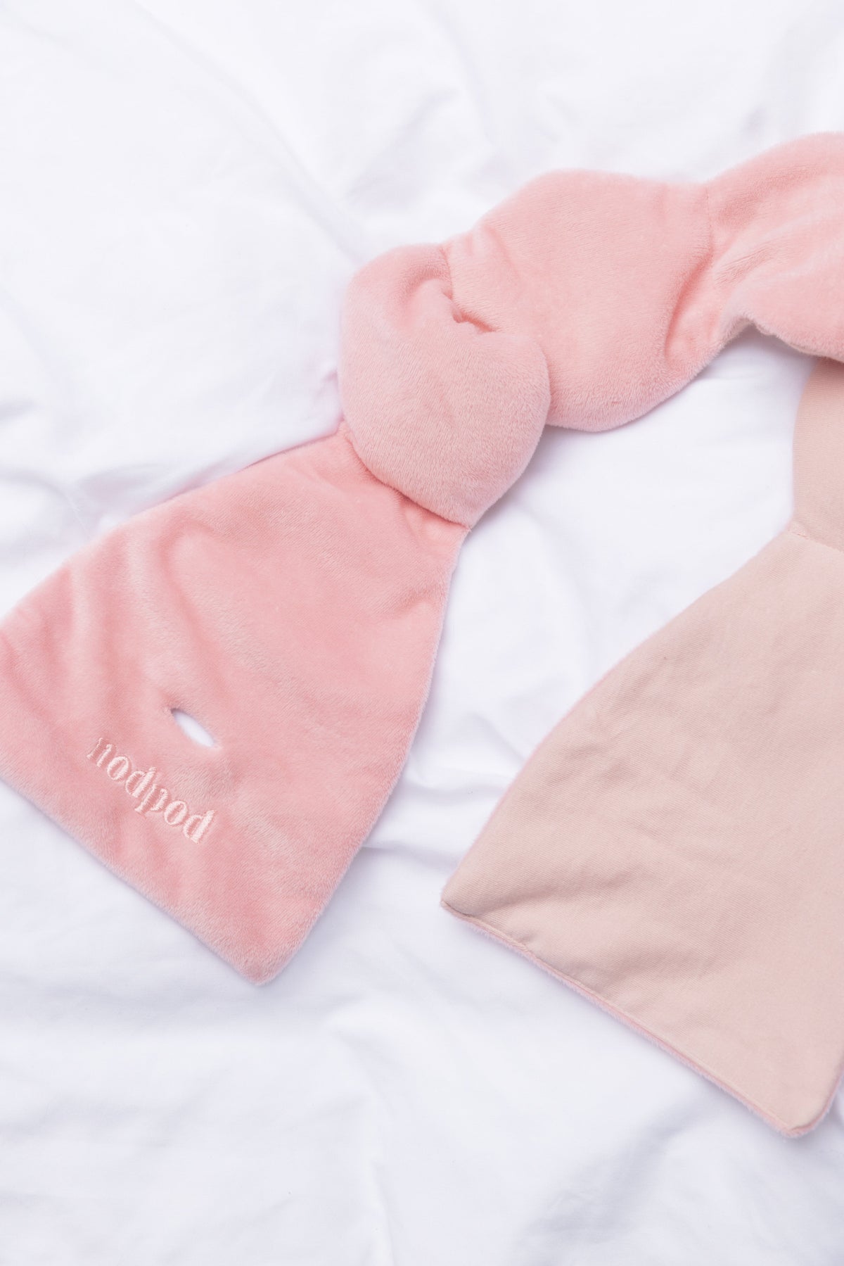 Nodpod weighted sleep mask in Blush Pink