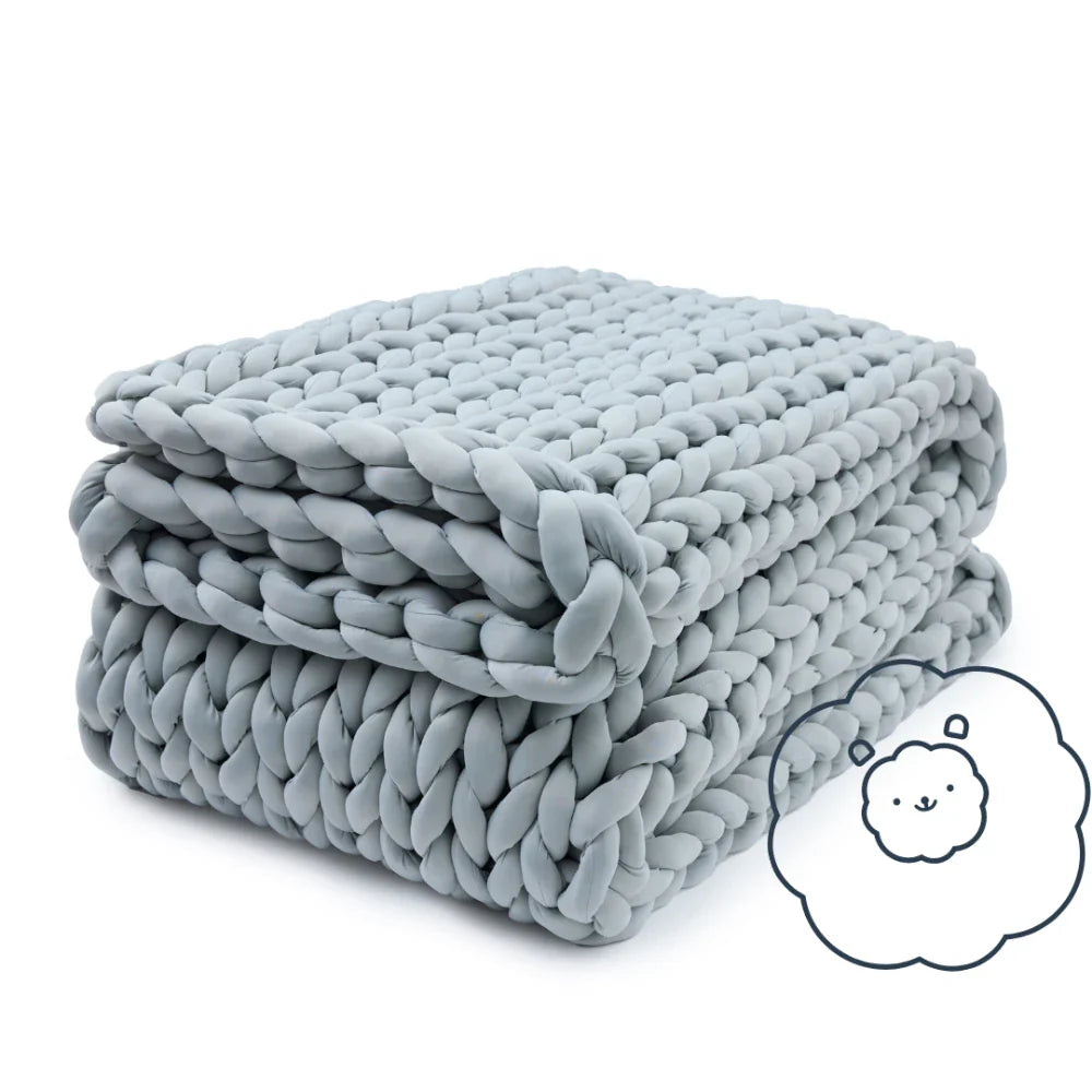 Nuzzie Ice Knit cooling weighted blanket in Silver Frost