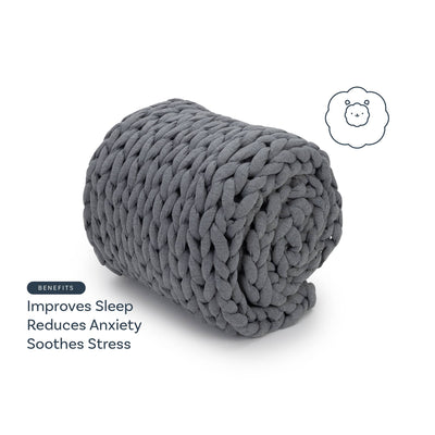 Graphic outlining therapeutic benefits of deep touch pressure therapy with Nuzzie blanket