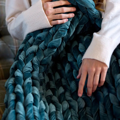 Nuzzie velvet weighted blanket in Sapphire