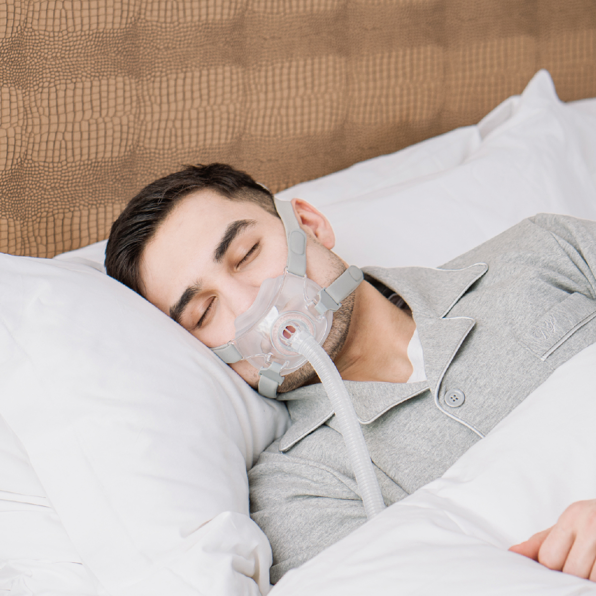 React Health : Rio II Full-Face Replacement Cushion - Man Sleeping with CPAP Mask